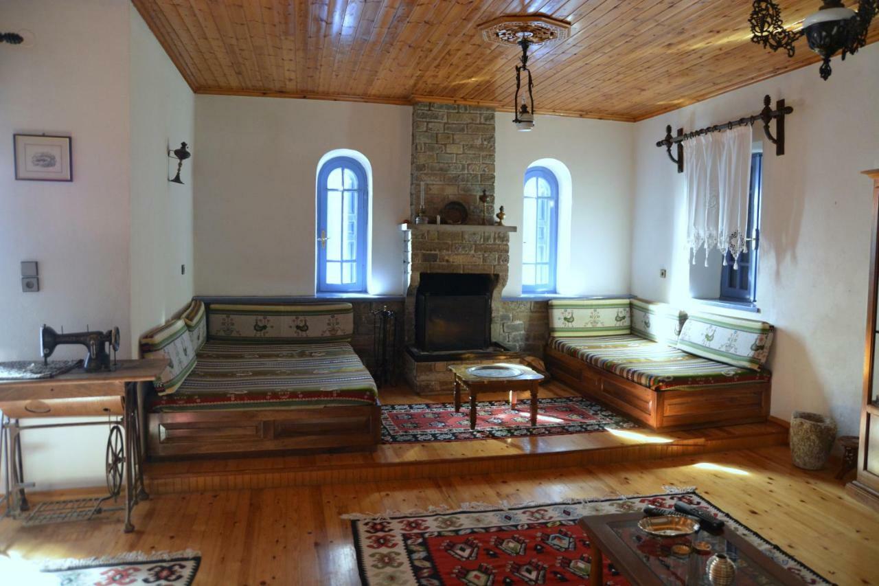 Гостевой дом Petroto House Fragkades Экстерьер фото